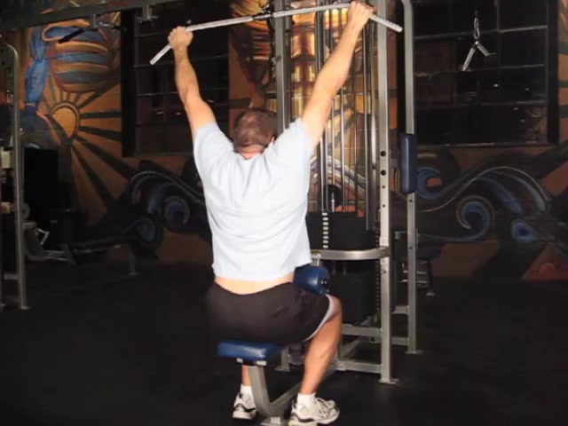 Wide Grip Pulldown
